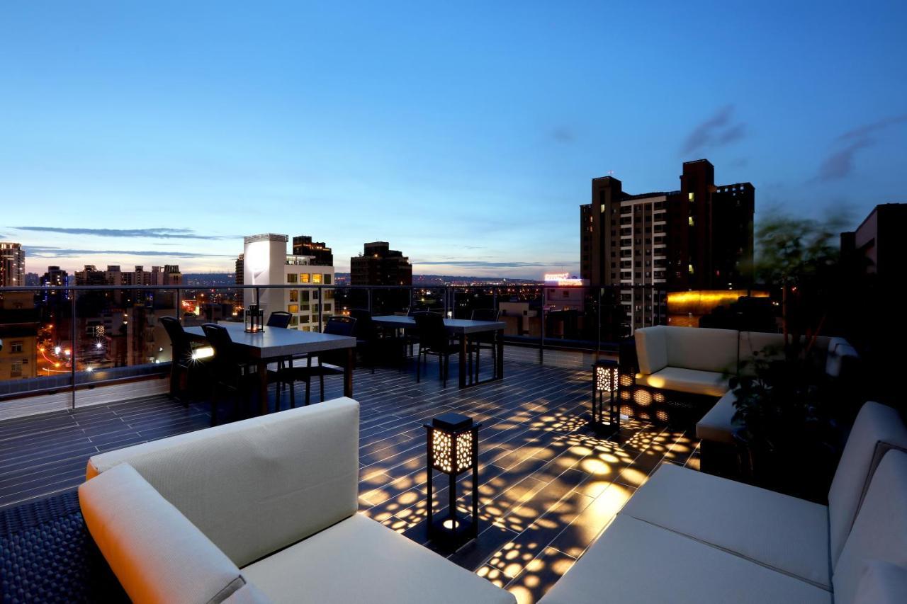 Kun Hotel Taichung Exterior foto
